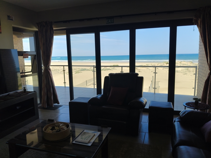 3 Bedroom Property for Sale in Paradise Beach Eastern Cape
